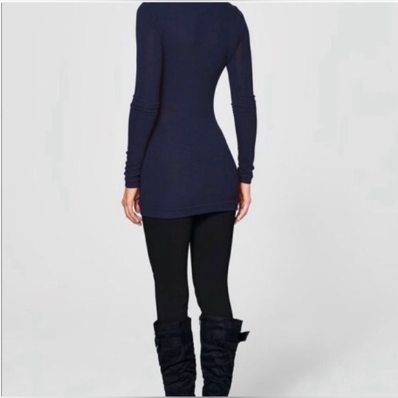 VENUS Medium Cream Top Long Sleeve Button Detail (perfect for leggings!) - Picture 5 of 8